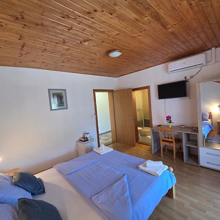 Apartman & Sobe Orhideja Smoljanac Esterno foto