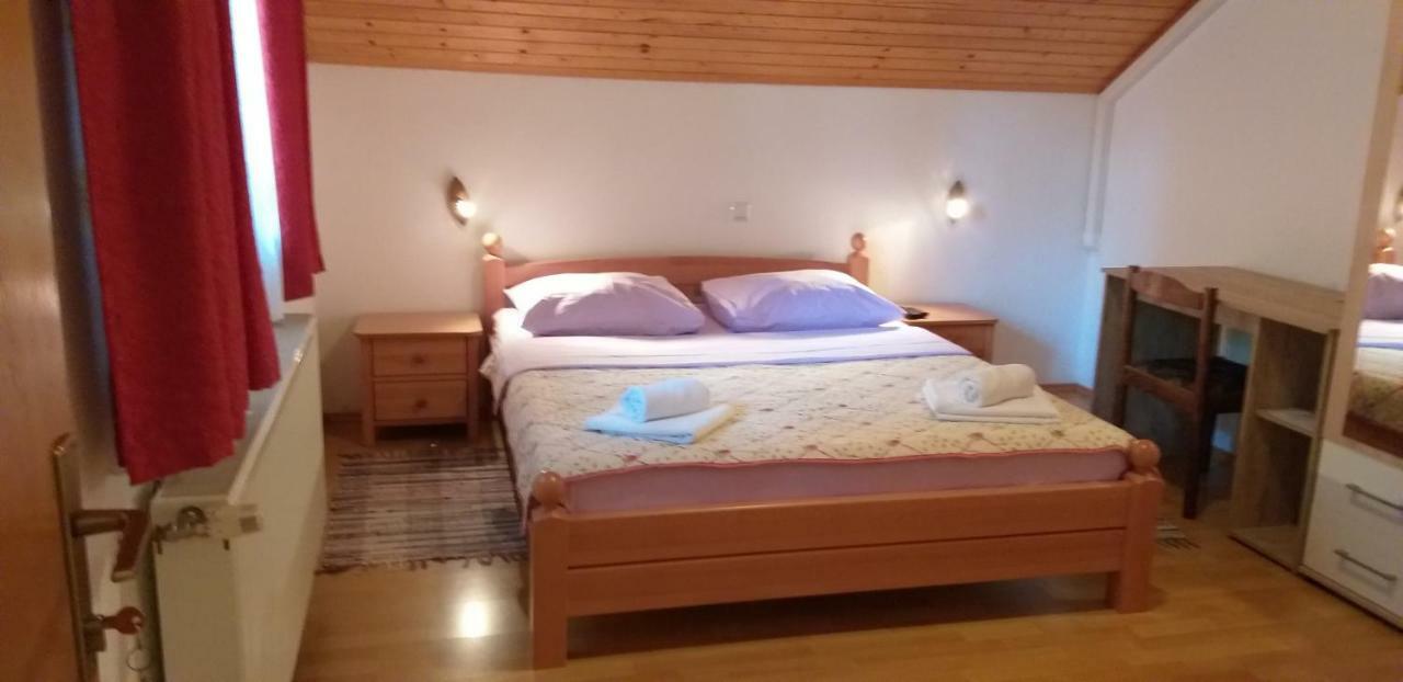 Apartman & Sobe Orhideja Smoljanac Esterno foto